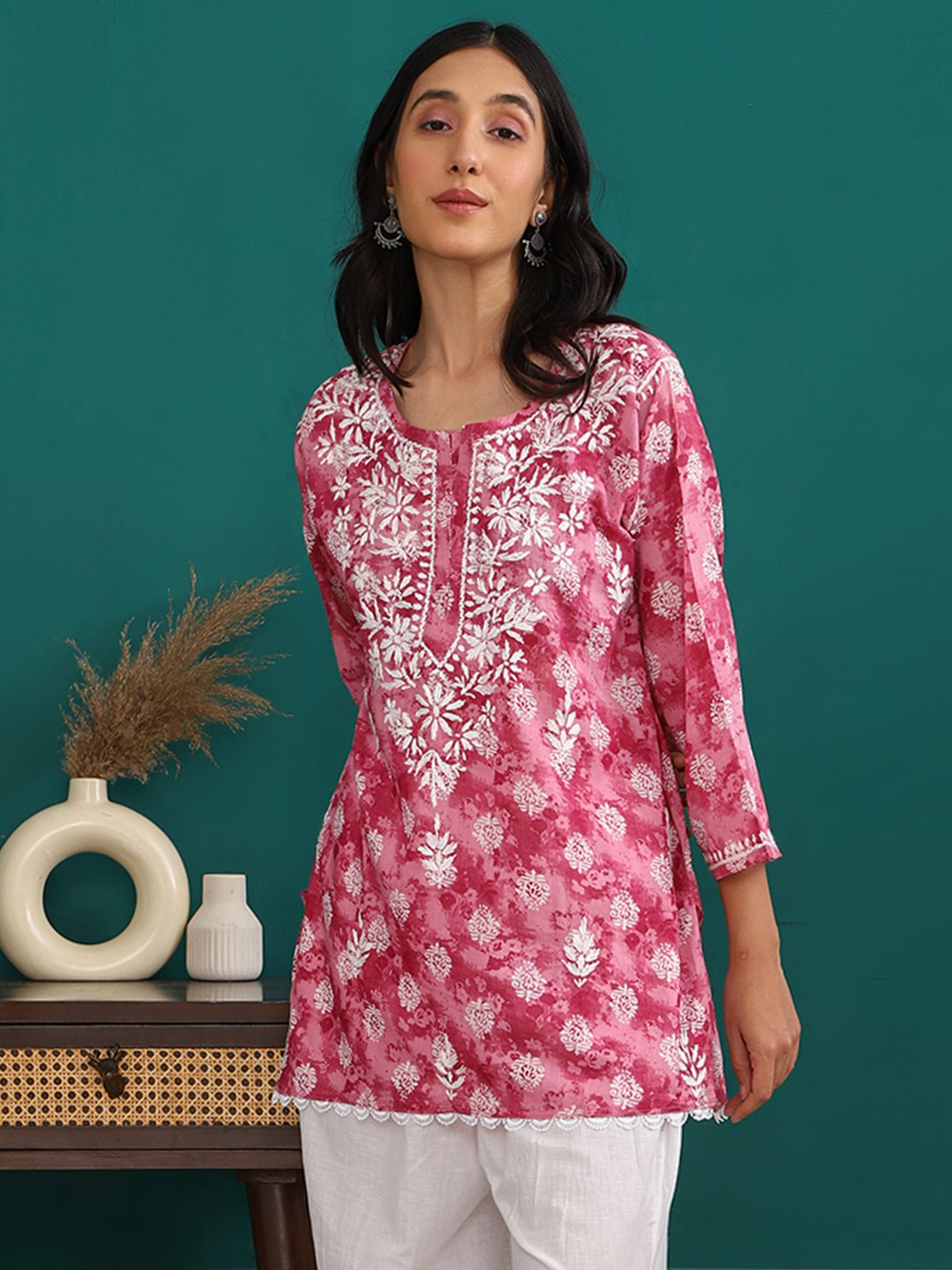 Cotton Muslin Chikankari Kurti, Occasion : Casual at Rs 500 / Piece in  Lucknow | Semal